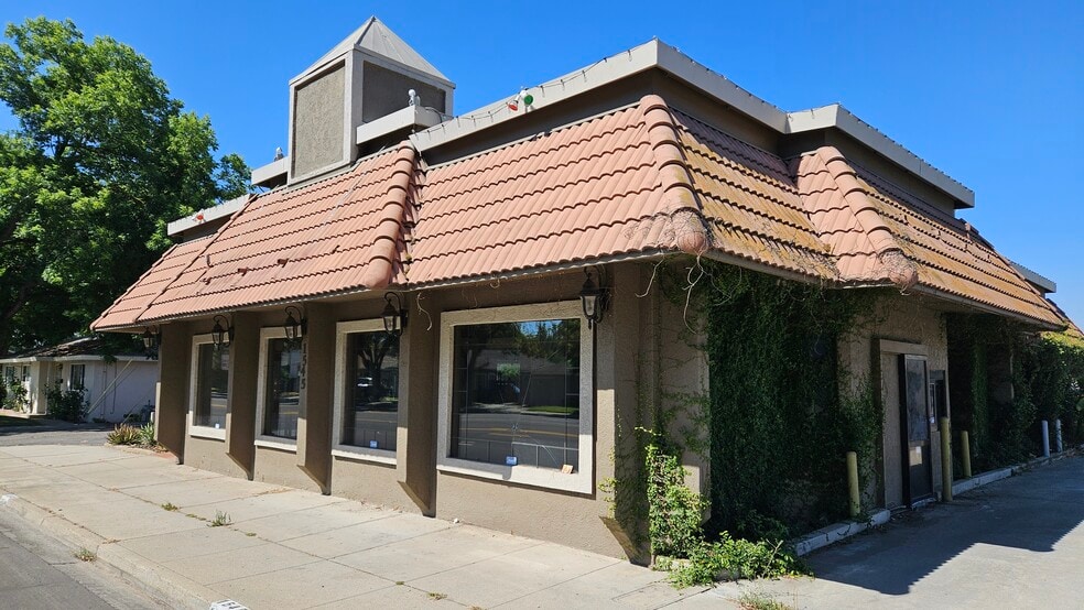 1545 Tully Rd, Modesto, CA 95350