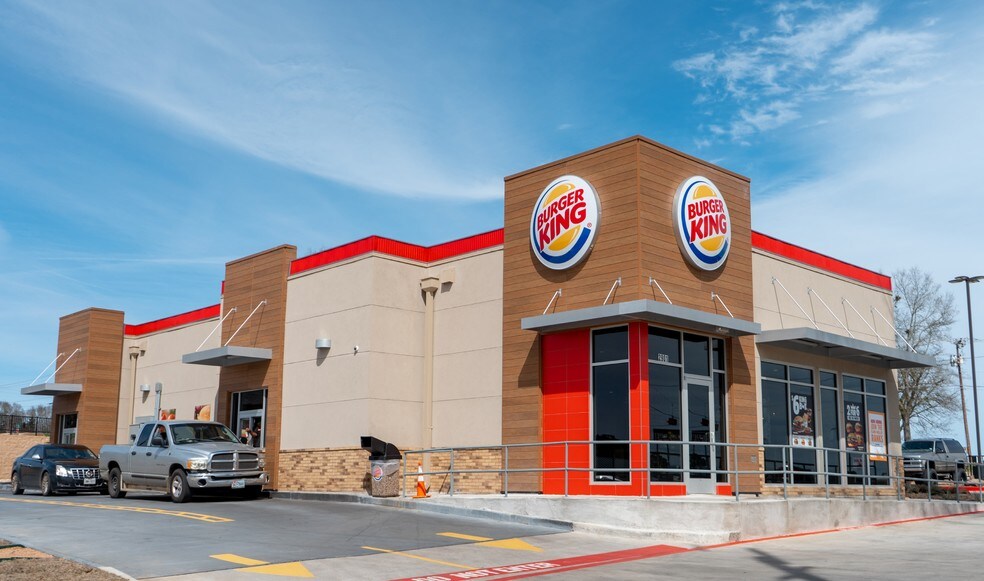 2901 S Loop 256, Palestine, TX for sale - Primary Photo - Image 1 of 1