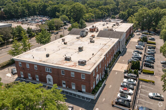 560 Northern Blvd, Great Neck, NY - aerial  map view