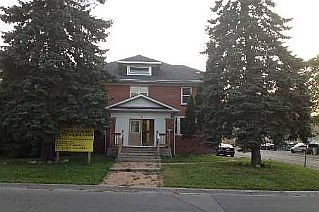 4 Church St S, Richmond Hill, ON for lease - Building Photo - Image 2 of 4