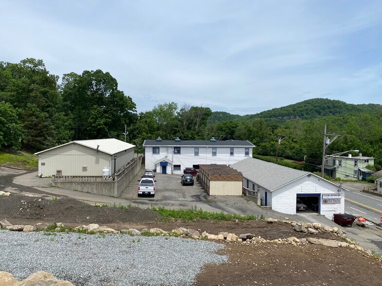 280 Orange Tpke, Sloatsburg, NY 10974