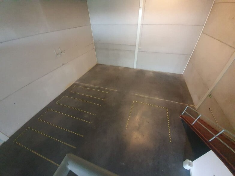 Calle de la Palmera Dos Hermanas, la, S/N, MOTILLA DEL PALANCAR, Sevilla for lease - Building Photo - Image 2 of 26