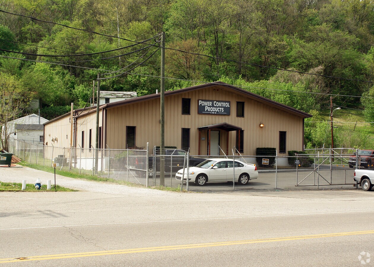 2503 Sissonville Dr, Charleston, WV 25312