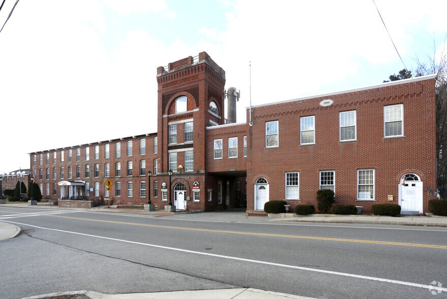 71 Faulkner St, Billerica, MA 01862