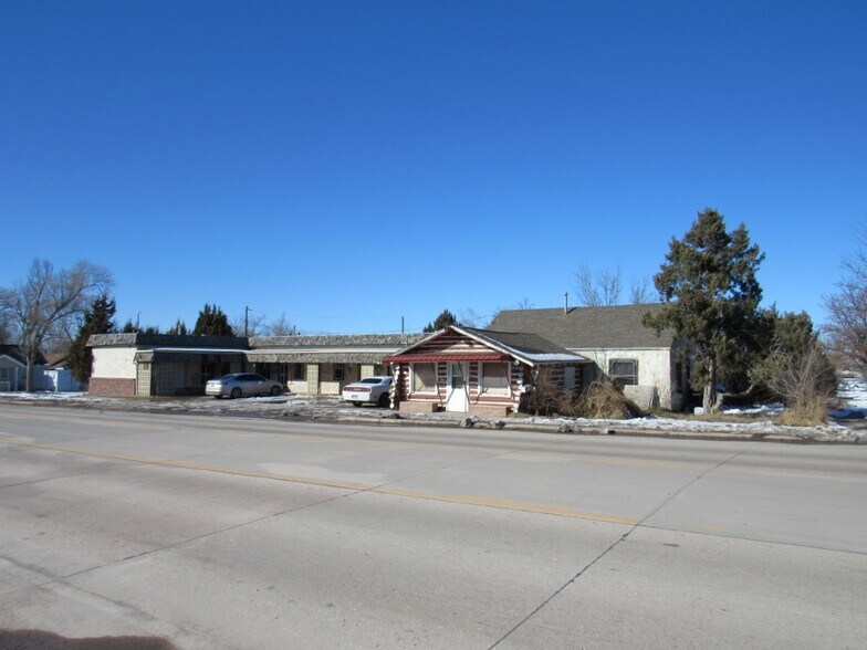 750 E 3rd St, Chadron, NE for sale - Primary Photo - Image 1 of 1
