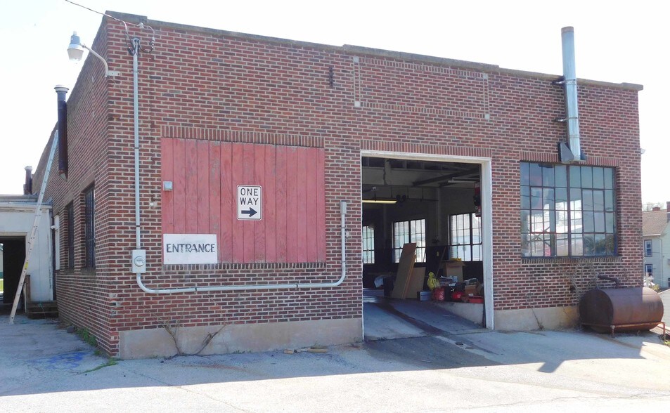 96 N Main St, Spring Grove, PA for sale - Building Photo - Image 1 of 1