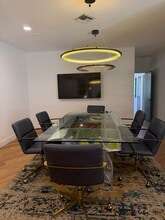 1090 N Palm Canyon Dr, Palm Springs, CA for lease Interior Photo- Image 1 of 33