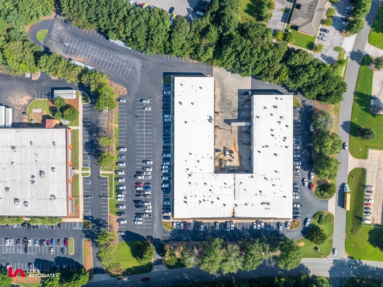 5240 Panola Industrial Blvd, Decatur, GA for lease - Building Photo - Image 3 of 23