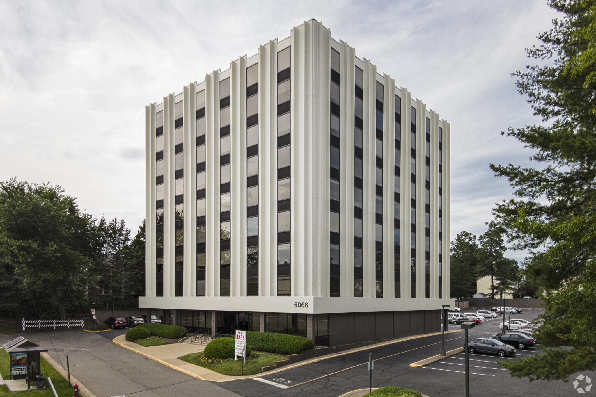 6066 Leesburg Pike, Falls Church, VA for lease Building Photo- Image 1 of 8