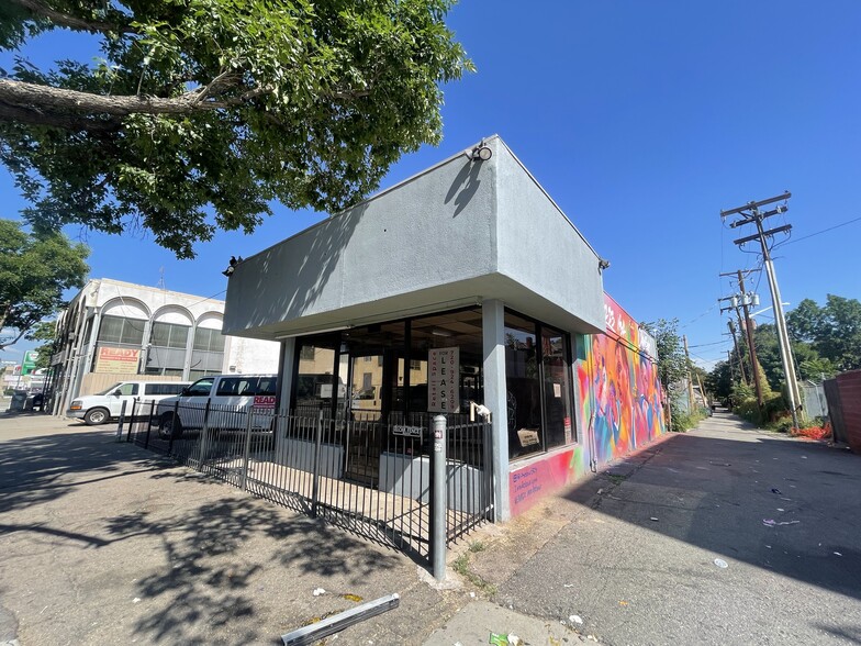 1915-1919 E Colfax Ave, Denver, CO for sale - Building Photo - Image 3 of 4