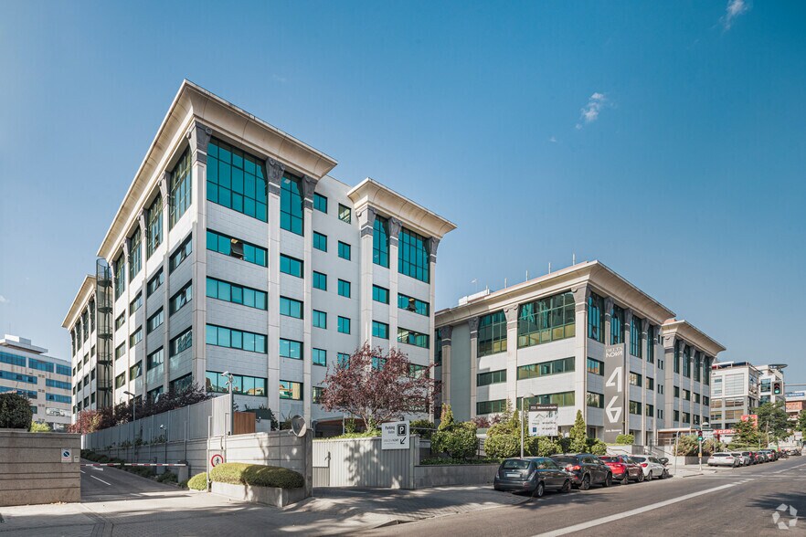 Avenida Manoteras, 46 B, Madrid, Madrid for lease - Primary Photo - Image 2 of 13