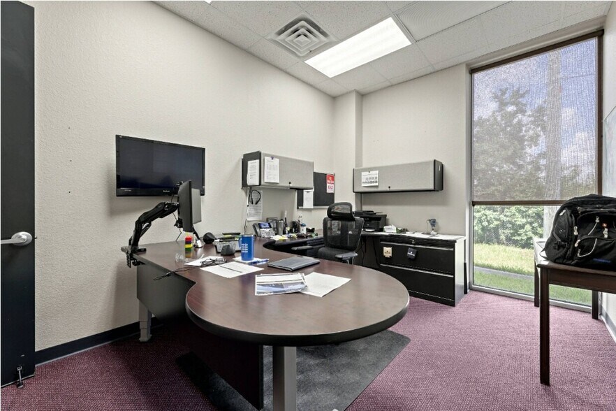 Industrial in Pearland, TX for sale - Interior Photo - Image 1 of 1