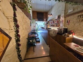 Retail in Barcelona, Barcelona for lease Interior Photo- Image 1 of 8