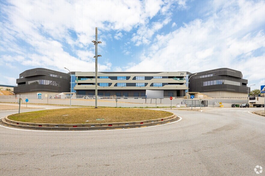 Industrial in Barberà del Vallès, Barcelona for lease - Building Photo - Image 2 of 3
