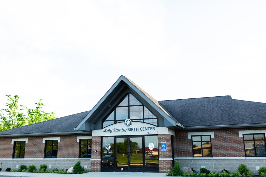 9835 Auburn Rd, Fort Wayne, IN for sale - Building Photo - Image 2 of 25