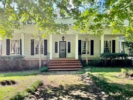 22 acres with country home - Land
