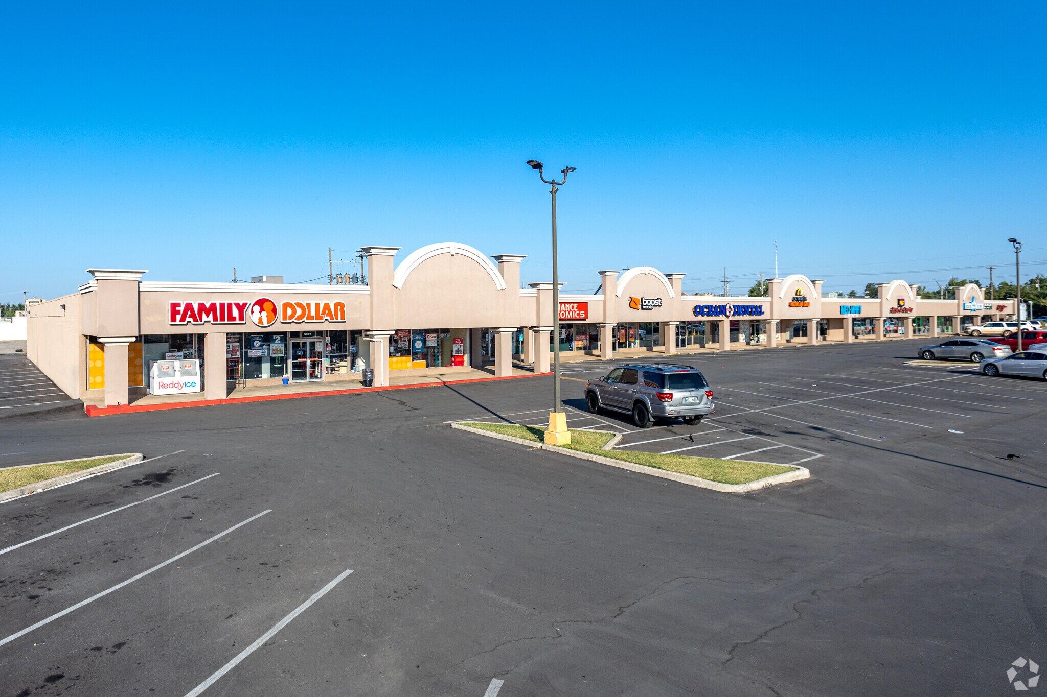 3907-3939 NW MacArthur Blvd, Oklahoma City, OK for sale Primary Photo- Image 1 of 1