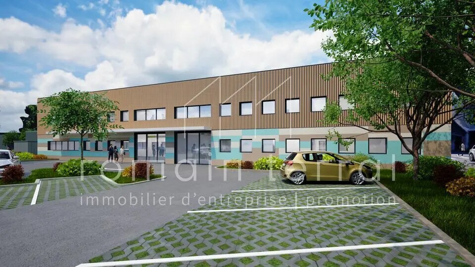 Retail in Limoges for lease Building Photo- Image 1 of 4