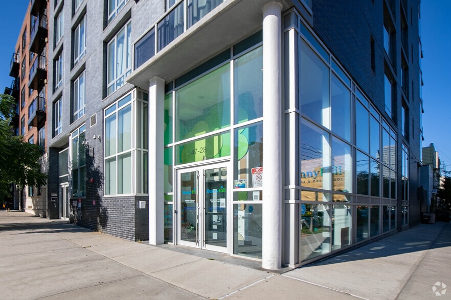 47-28 11th St, Long Island City, NY for lease - Building Photo - Image 1 of 11