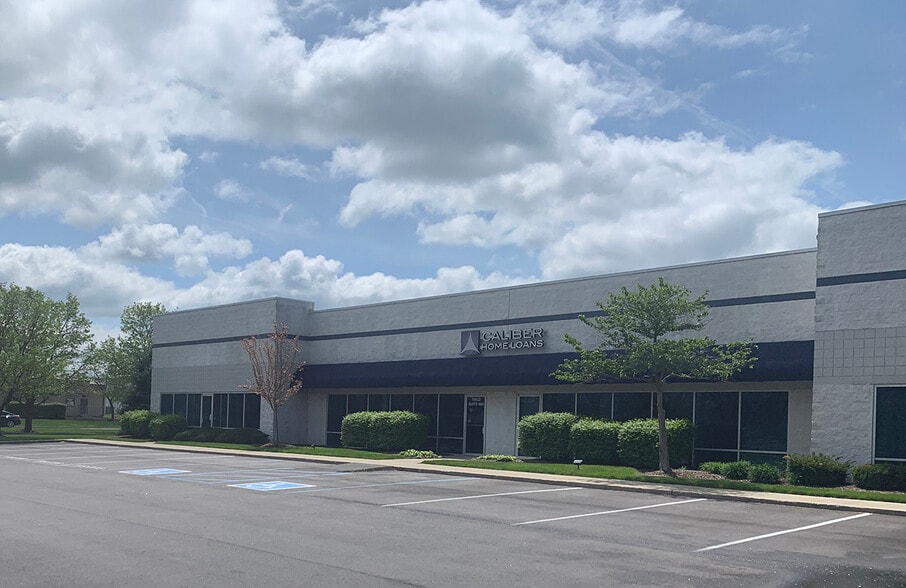 10022 Lantern Rd, Fishers, IN for sale - Building Photo - Image 3 of 14