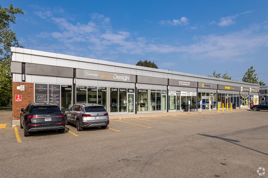 42 Blvd Saint Chalres, Beaconsfield, QC for lease - Building Photo - Image 1 of 6