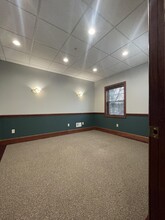 95 Canal Landing Blvd, Rochester, NY for lease Interior Photo- Image 2 of 11