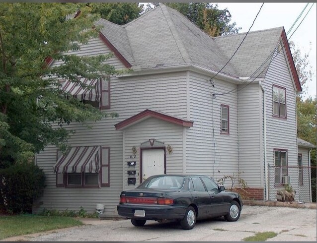 1012 Bridge Ave, Davenport, IA for sale Primary Photo- Image 1 of 1