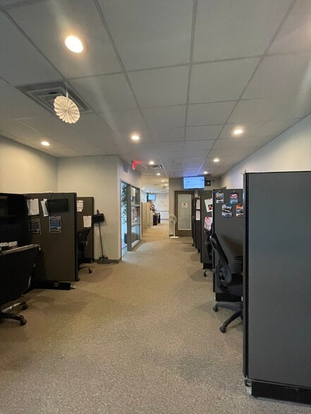 909 E Republic Rd, Springfield, MO for lease - Interior Photo - Image 3 of 9