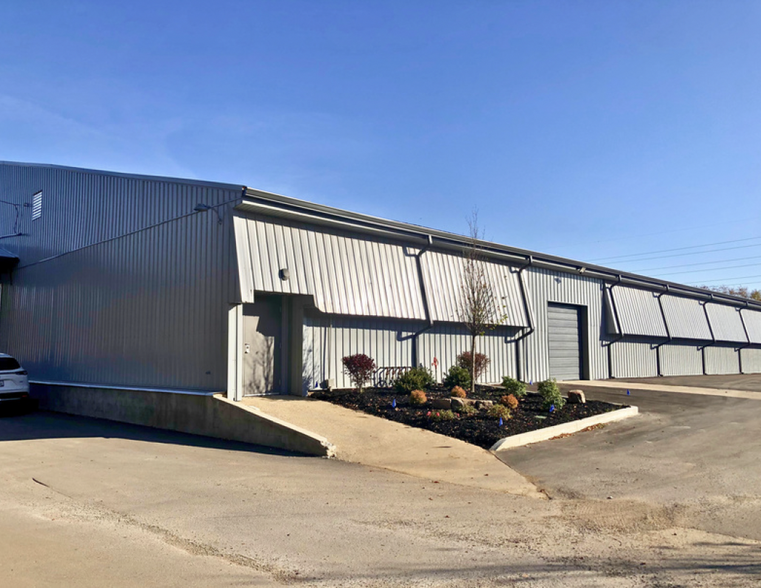 182 Turner Cmns Way, Lexington, KY for lease - Building Photo - Image 2 of 32