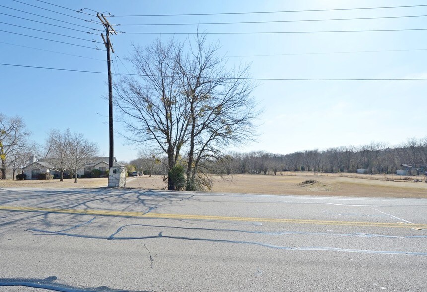 7402 Liberty Grove Rd, Rowlett, TX 75089