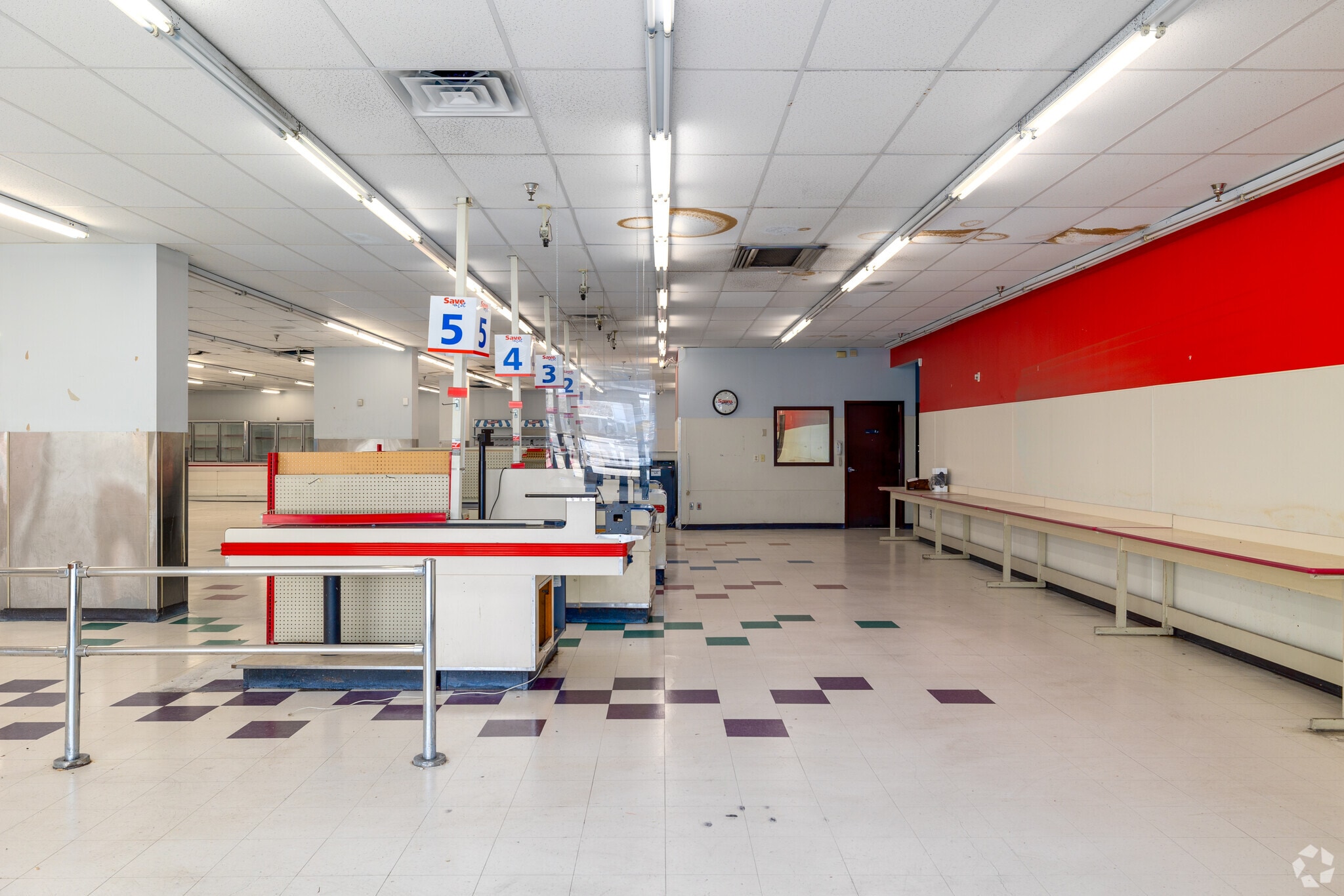 5600 Lancaster Ave, Philadelphia, PA for lease Interior Photo- Image 1 of 8