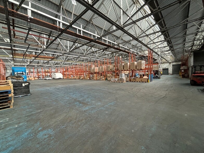 2-4 Edison St, Glasgow for lease - Building Photo - Image 2 of 14