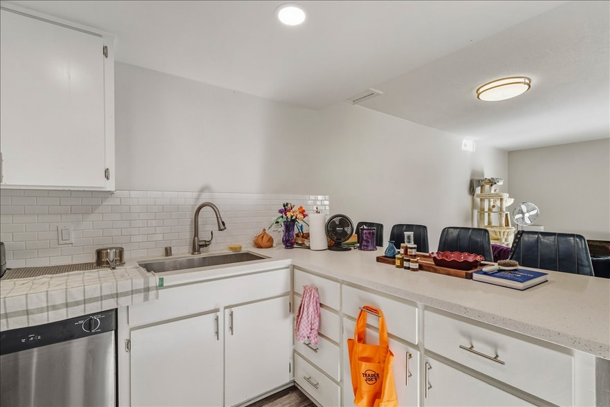 3380 Bullock Ln, San Luis Obispo, CA for sale - Interior Photo - Image 3 of 15