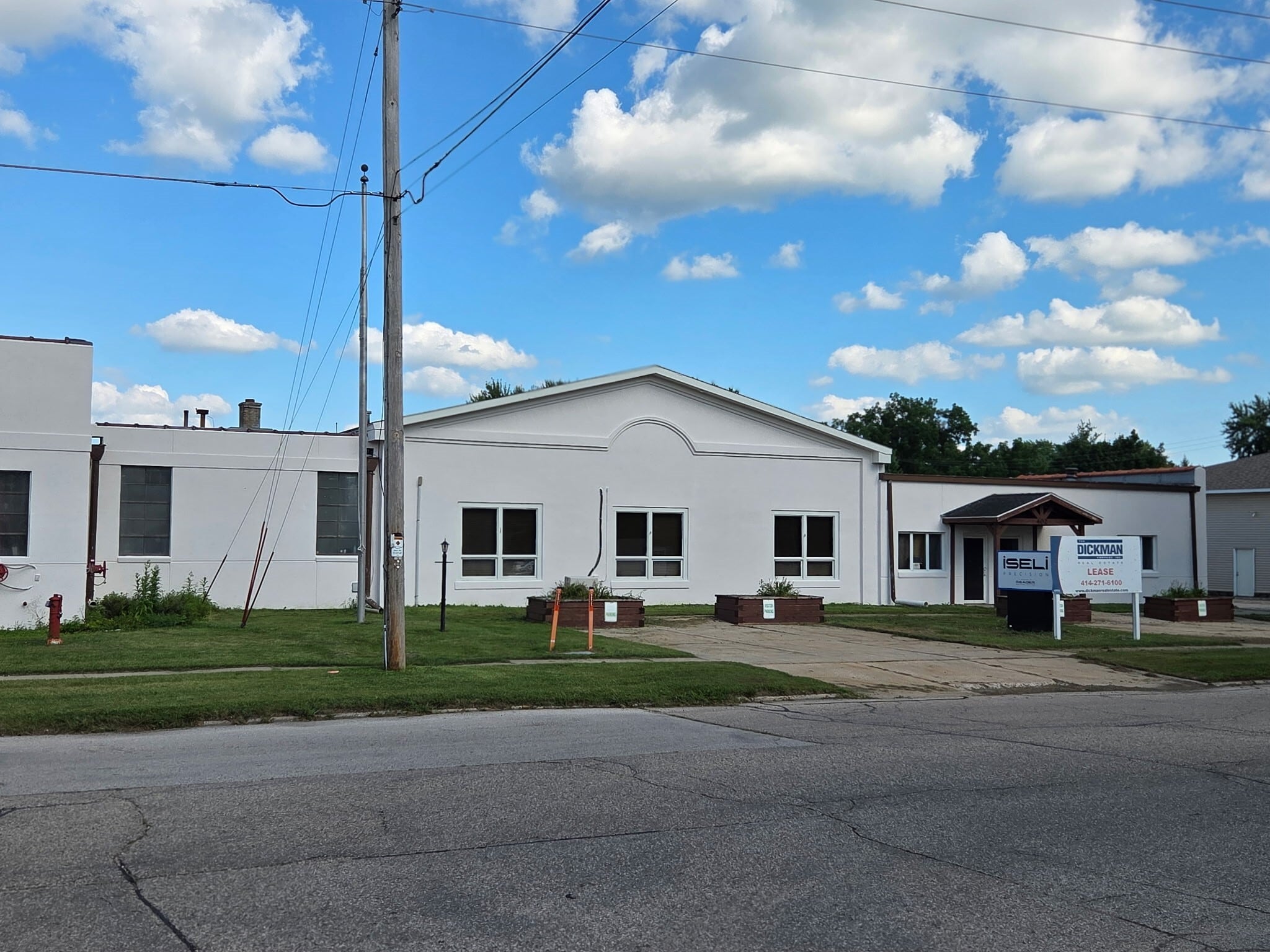 402 N Main St, Walworth, WI for lease Building Photo- Image 1 of 8