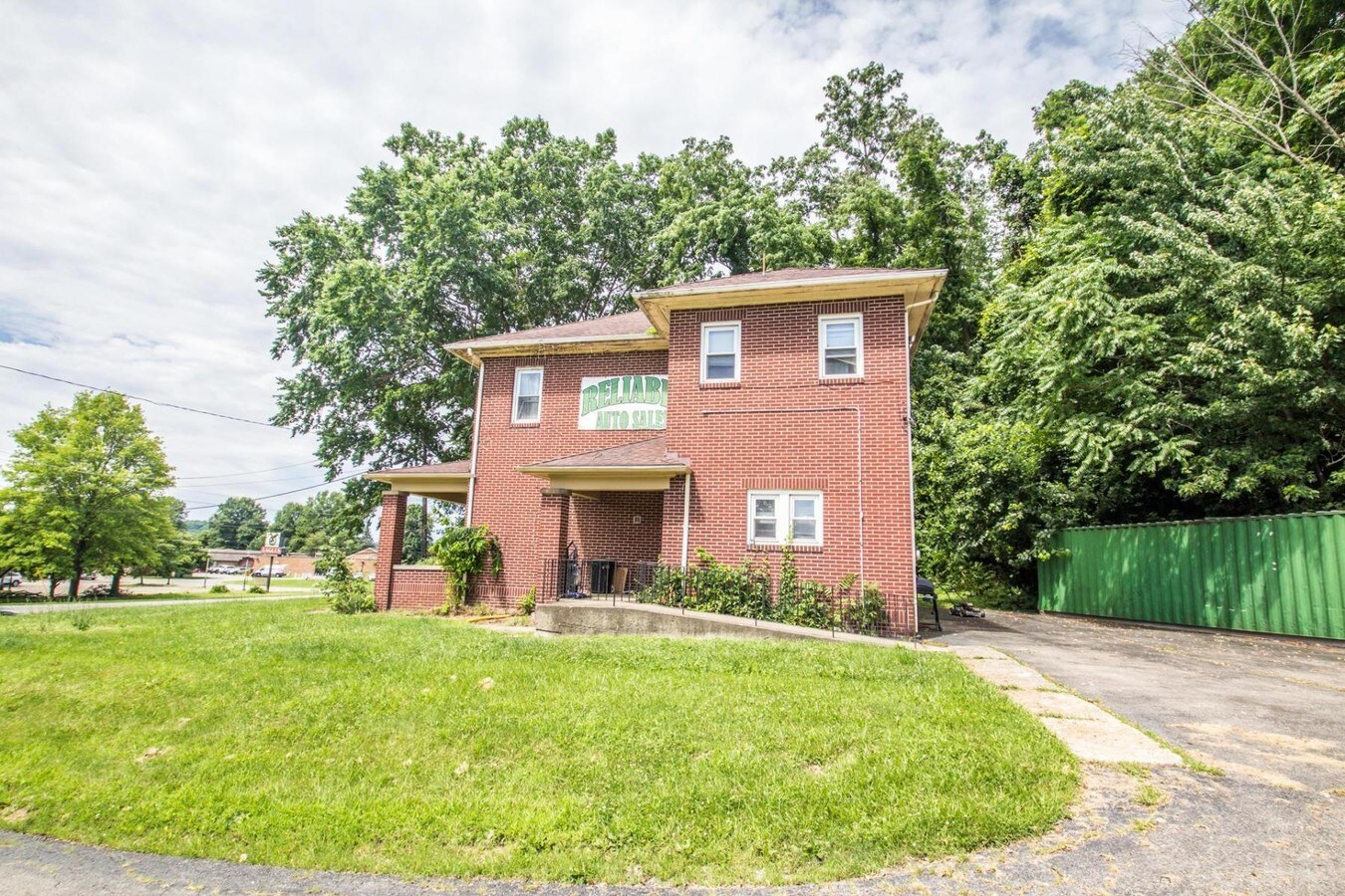 1941 E Main St, Lancaster, OH 43130