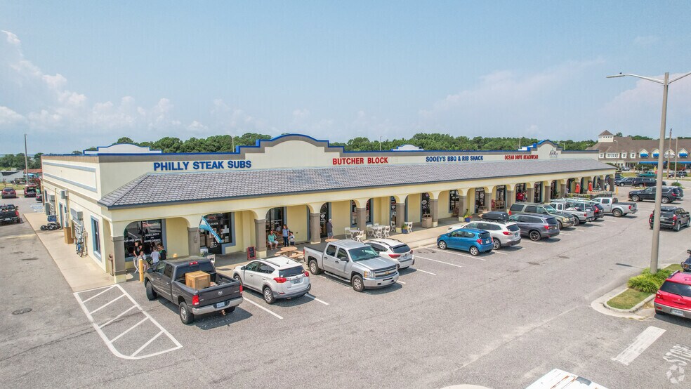 807 Ocean Trl, Corolla, NC for sale - Primary Photo - Image 1 of 1