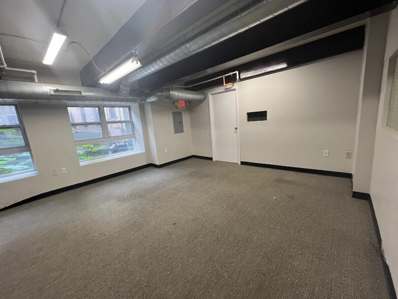 1010 Race St, Philadelphia, PA for lease - Building Photo - Image 3 of 7