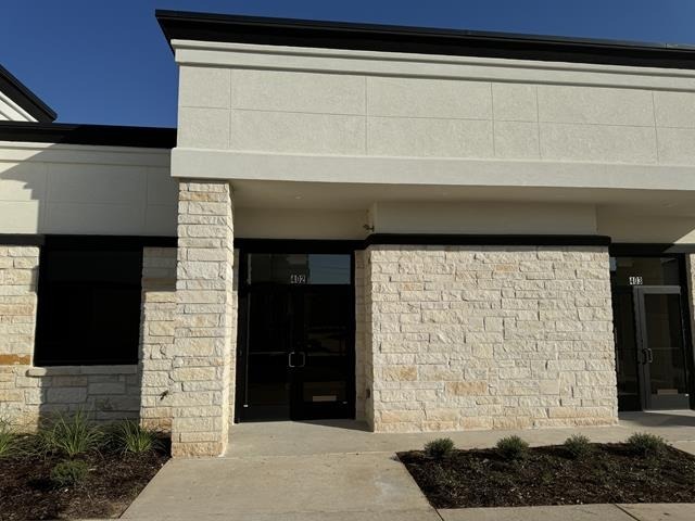 5501 Cabrera Dr, Sugar Land, TX for lease - Building Photo - Image 2 of 10