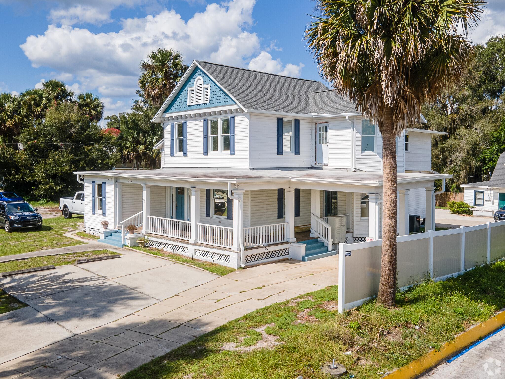 713 W New York Ave, Deland, FL for lease Building Photo- Image 1 of 7