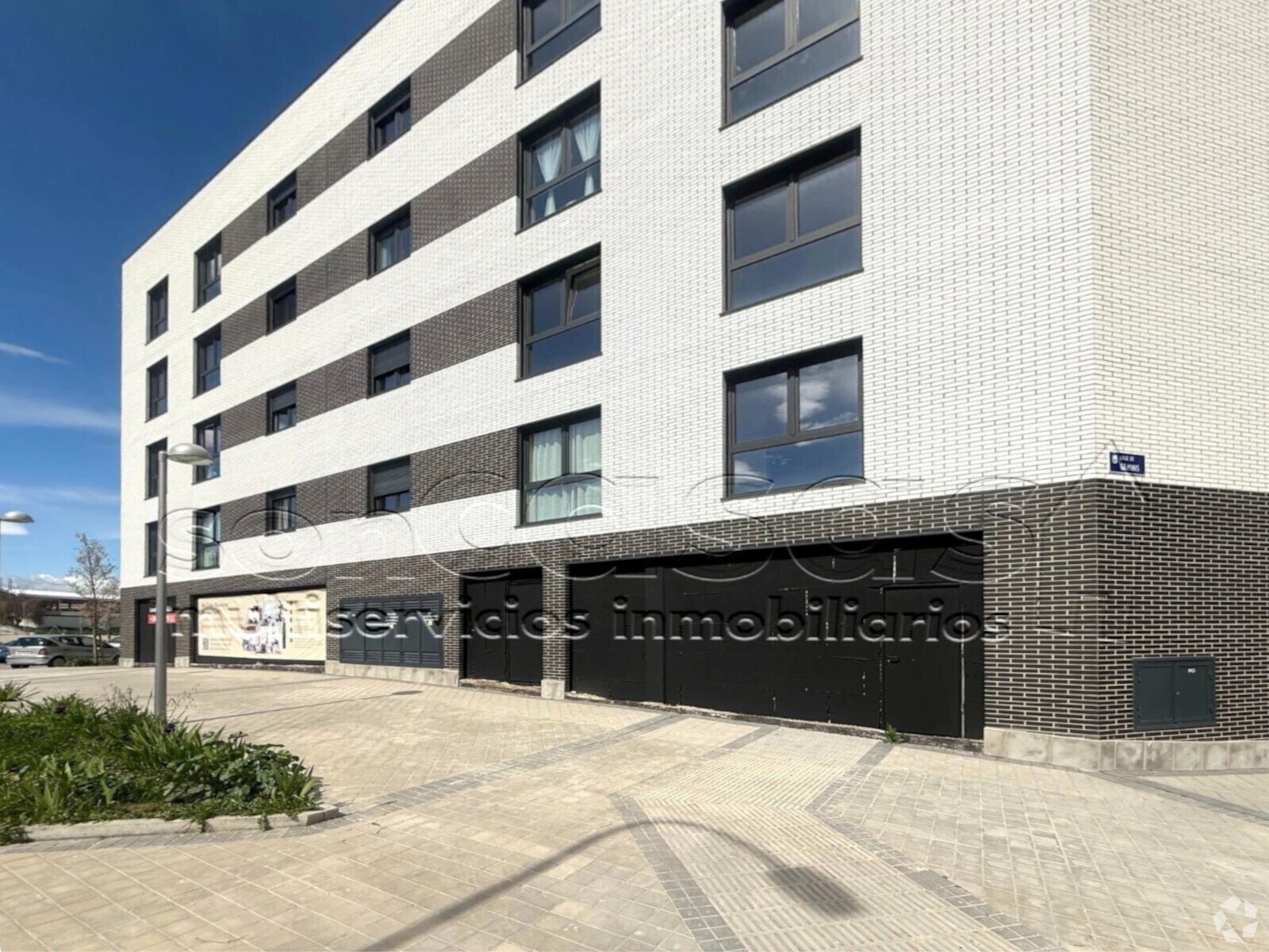 Retail in Madrid, Madrid for lease Interior Photo- Image 1 of 8