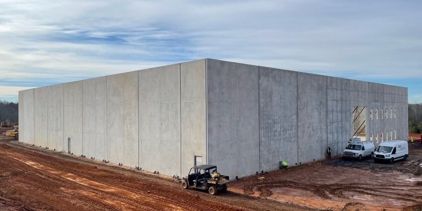 2010 Southeastern Industrial Dr, Newton, NC for sale - Building Photo - Image 3 of 4