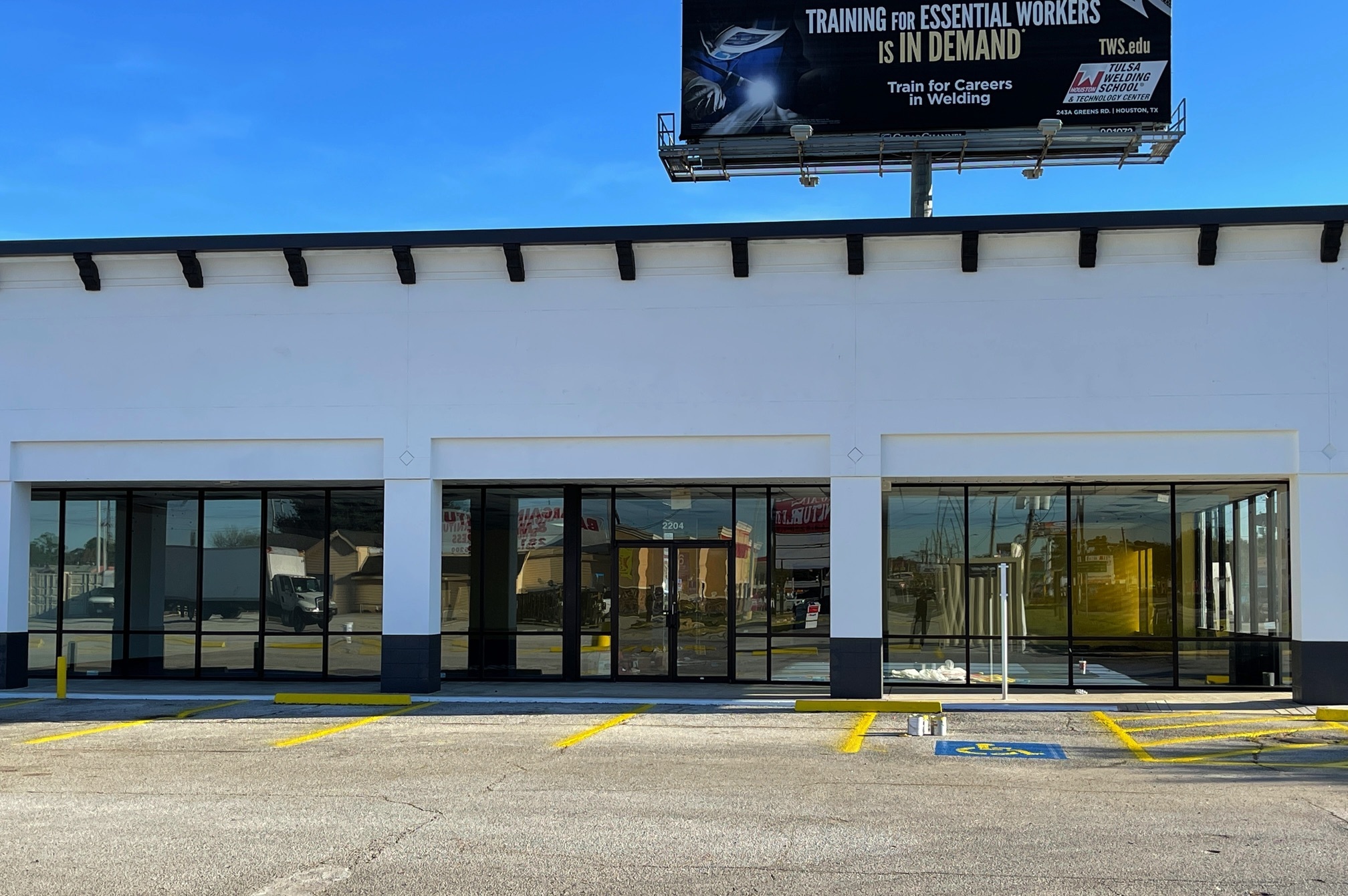 2204 Cypress Creek Pkwy, Houston, TX for lease Building Photo- Image 1 of 1