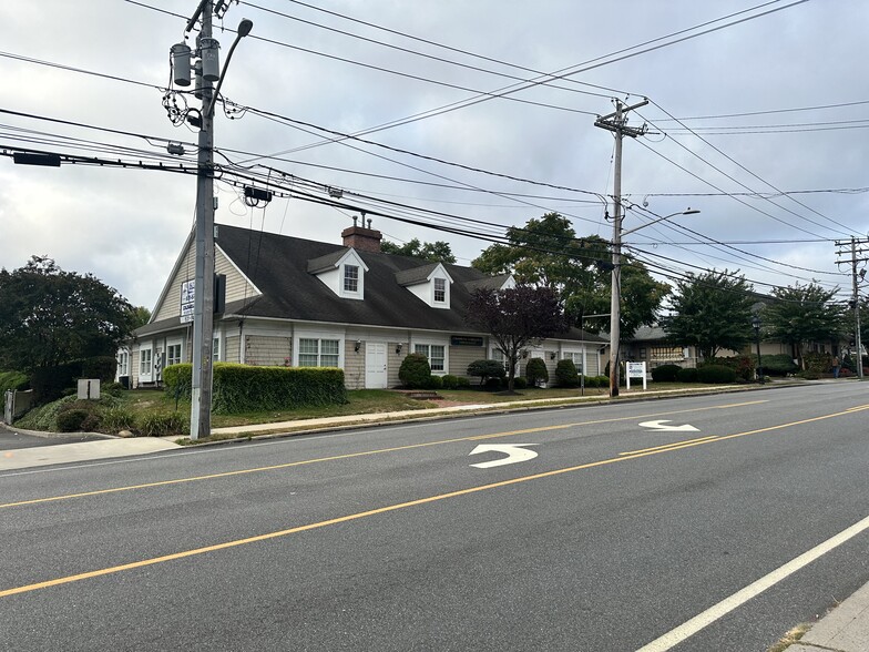 6 S Jersey Ave, Setauket, NY for lease - Building Photo - Image 2 of 14