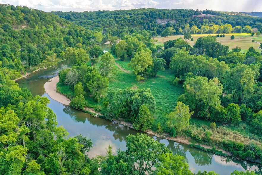 1211 Cox Ford Rd, Crane, MO for sale - Building Photo - Image 3 of 50