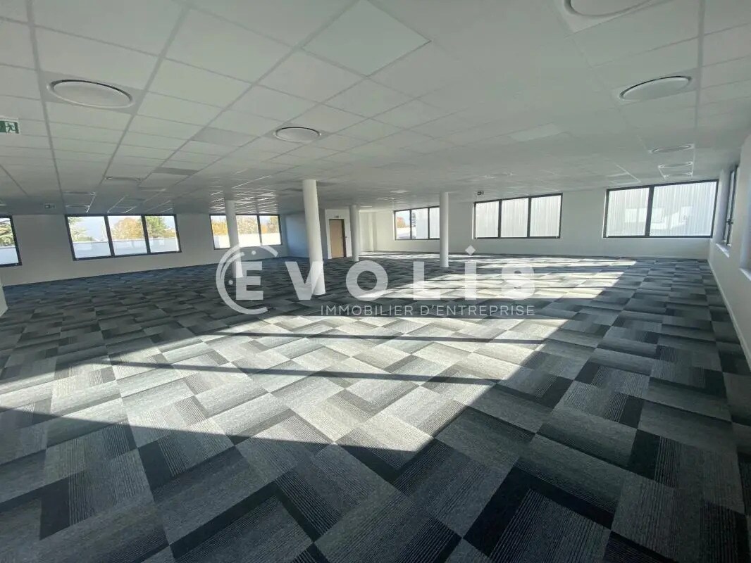 Office in Amiens for lease Interior Photo- Image 1 of 7