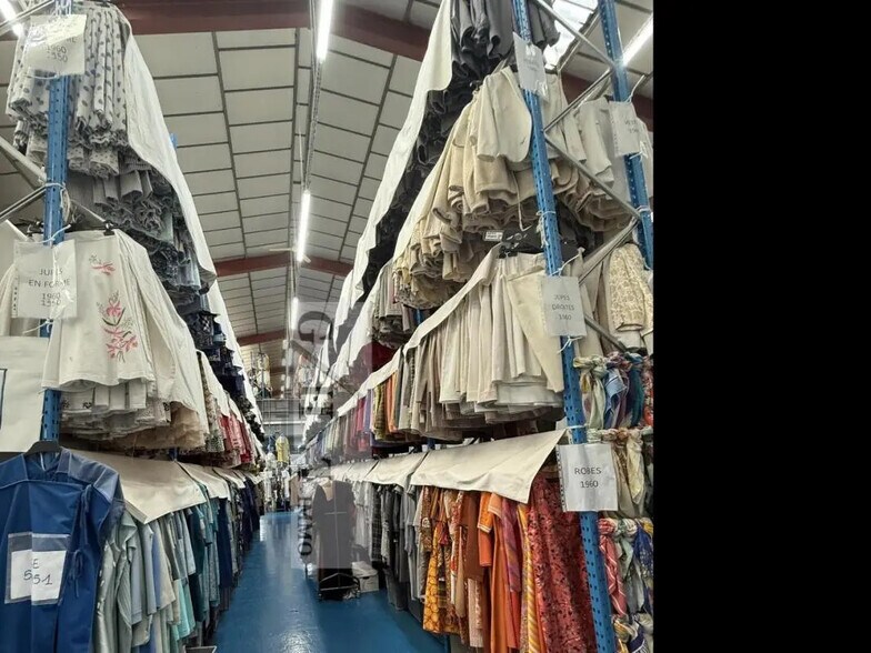 Industrial in Pantin for sale - Interior Photo - Image 2 of 12