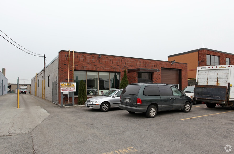 29 Milford Ave, Toronto, ON for sale - Primary Photo - Image 1 of 2