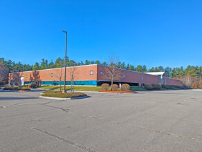 85 Northwest Blvd, Nashua, NH for lease Building Photo- Image 1 of 4