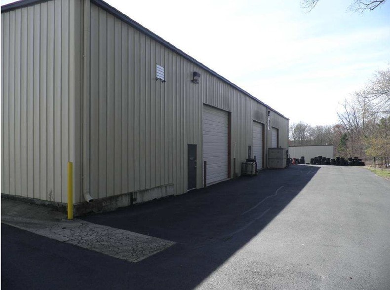 5174 Performance Dr, Cumming, GA for lease - Building Photo - Image 3 of 5