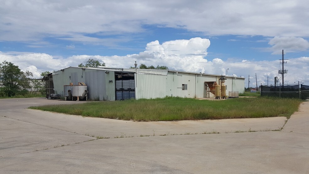 536 Pyka Rd, Sealy, TX for sale - Primary Photo - Image 1 of 1